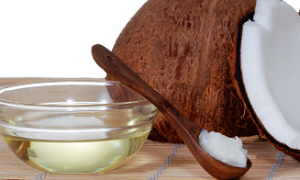 <thrive_headline click tho-post-12202 tho-test-105>3 Surprising Ways to Use Coconut Oil</thrive_headline>